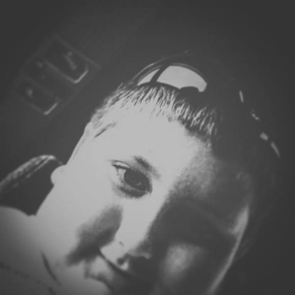 Meet your Posher, Andrew - Picture 1 of 1